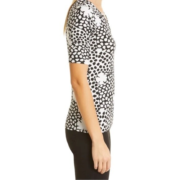 Ted Baker Top Black & White Floral Fitted Knit Blouse V Neck Women’s Size 12 - Picture 8 of 11